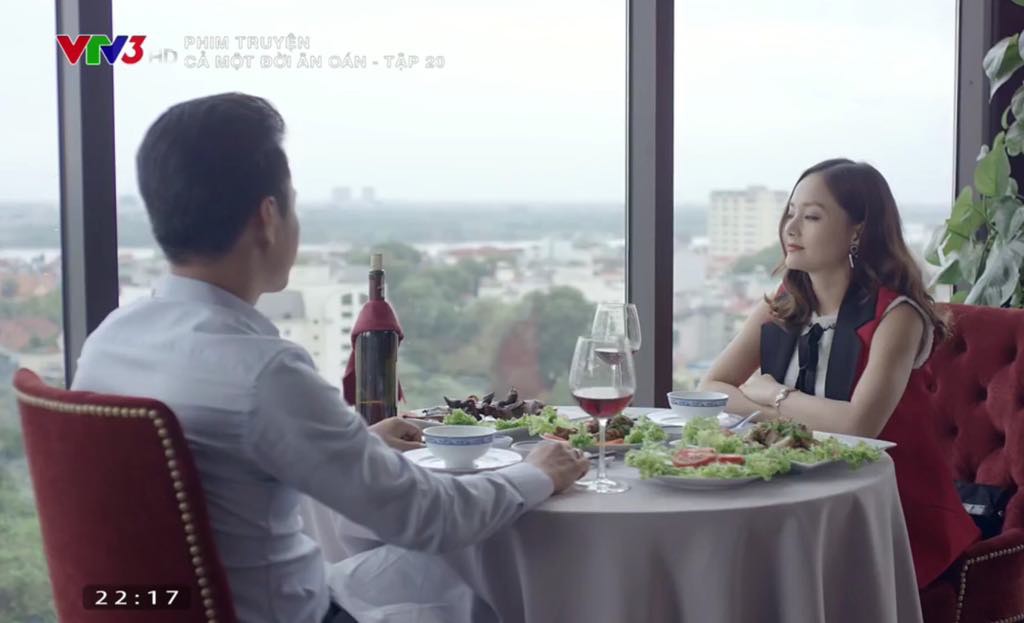 Cả một đời ân oán: Vừa được thăng chức trưởng phòng, Lan Phương tiện thể leo lên... đầu bố chồng! Cả một đời ân oán: Vừa được thăng chức trưởng phòng, Lan Phương tiện thể leo lên... đầu bố chồng!